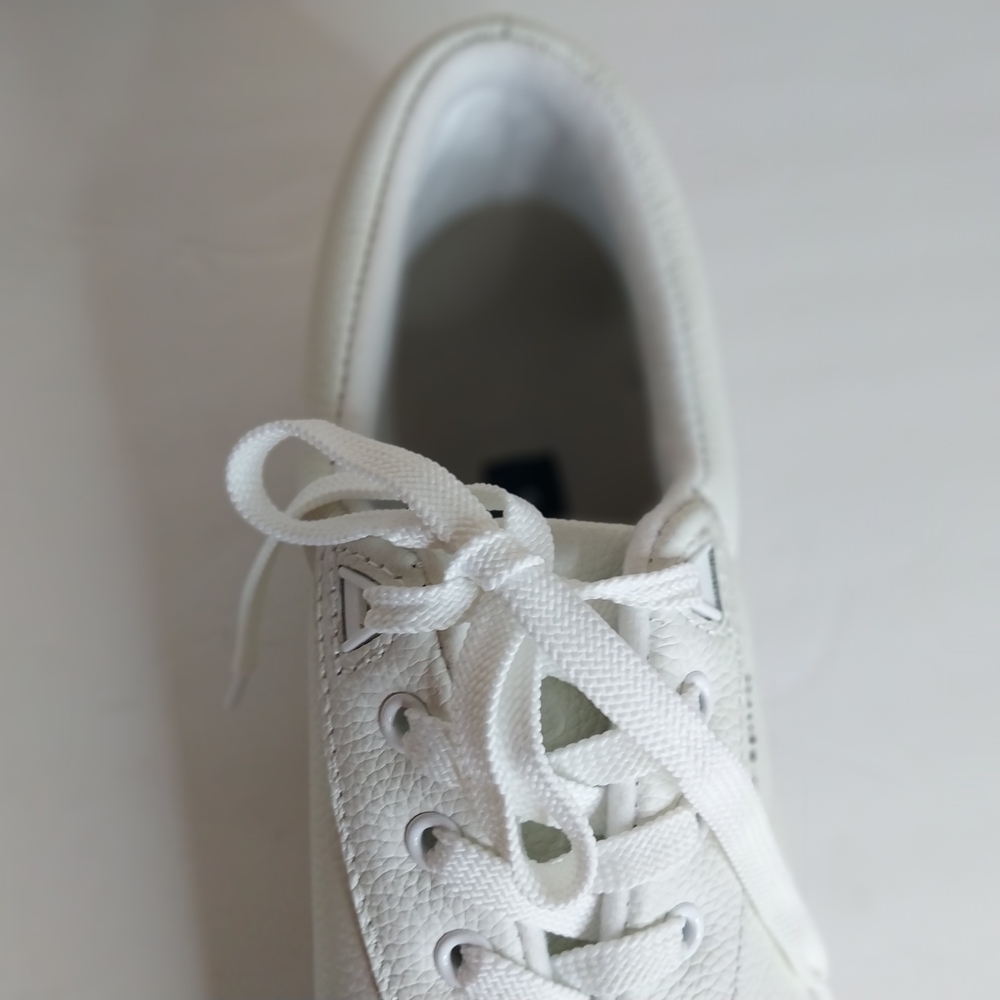EASY SPIRIT NWOT Leather Women's Shoes White Sneakers - Picture 4 of 12